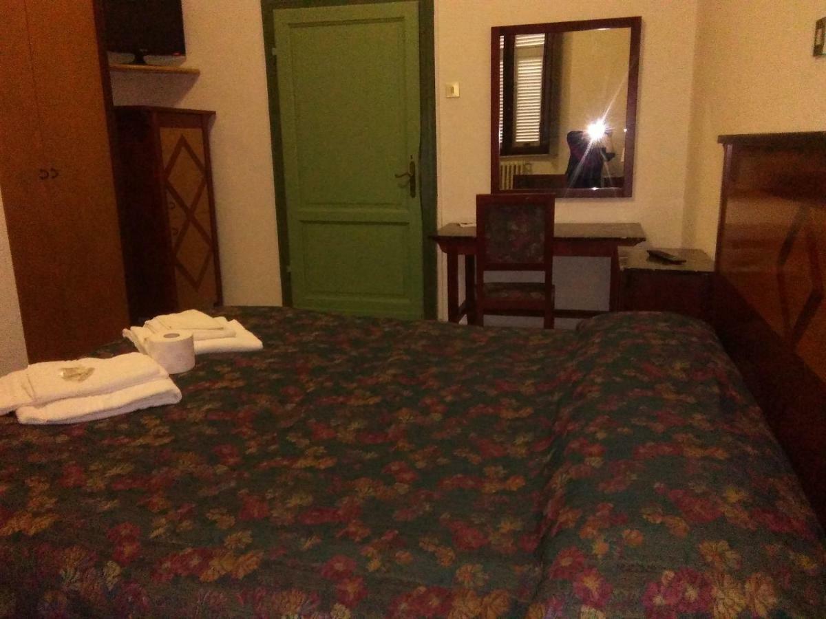 Hotel Stella ฟอลลอนนีกา ภายนอก รูปภาพ